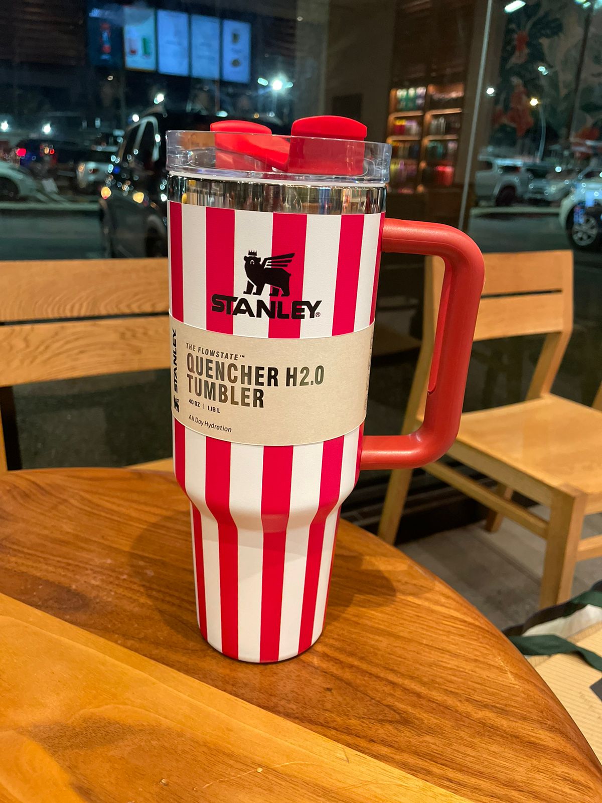 Victoria Secret 40oz Stanley Cup